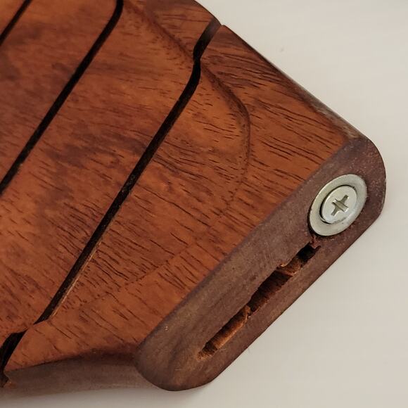 Sant Anooka Wooden cutting board with serrated Bergman Solingen bread knife - Picture 2 of 15